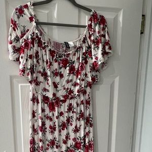 H&M long maxi flower dress Size 6
